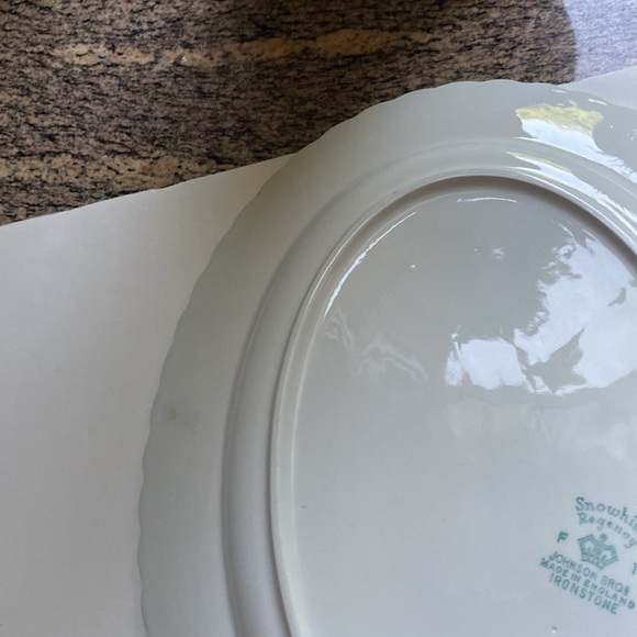 Johnson Bros Snow White Regency Ironstone Dinner Oval platters - Picture 12 of 12